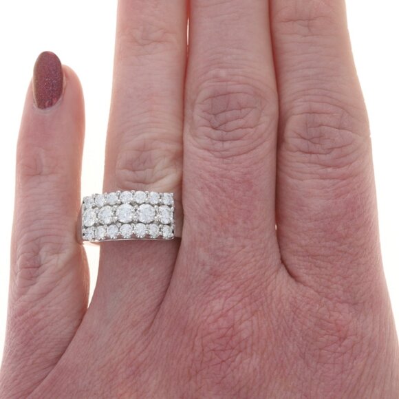 Hearts on Fire Diamond Cluster Cocktail Band - White Gold 18k Rd 2.00ctw Ring - Picture 2 of 6